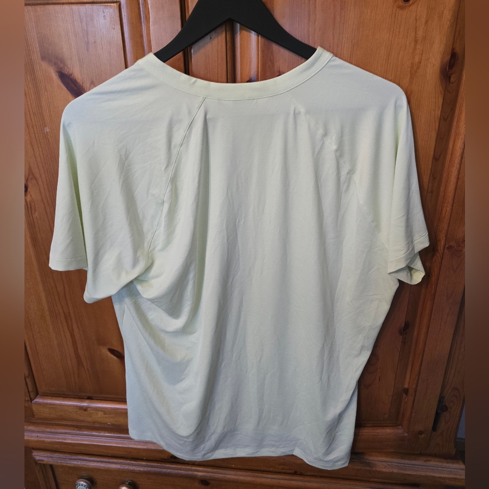Women's Golf Top - Picture 3 of 4